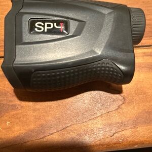 Short Par 4 Compact Rangefinder